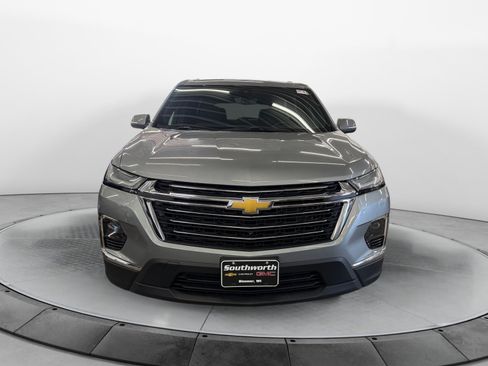 Used 2023 Chevrolet Traverse LT FWD image 7
