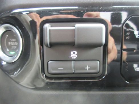 New 2026 GMC Sierra 1500 SLE AWD/4WD image 19