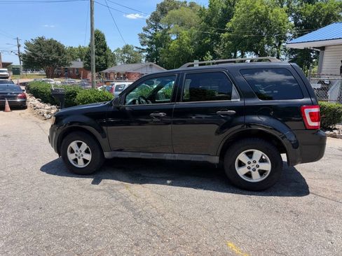 Used 2011 Ford Escape XLT w/ 203A Rapid Spec Order Code AWD/4WD image 7