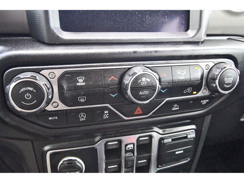 Used 2022 Jeep Gladiator Sport image 26