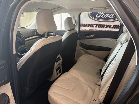 Used 2024 Ford Edge Titanium w/ Titanium Elite Package image 16