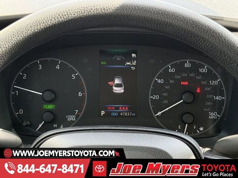 Used 2025 Toyota Corolla LE image 16