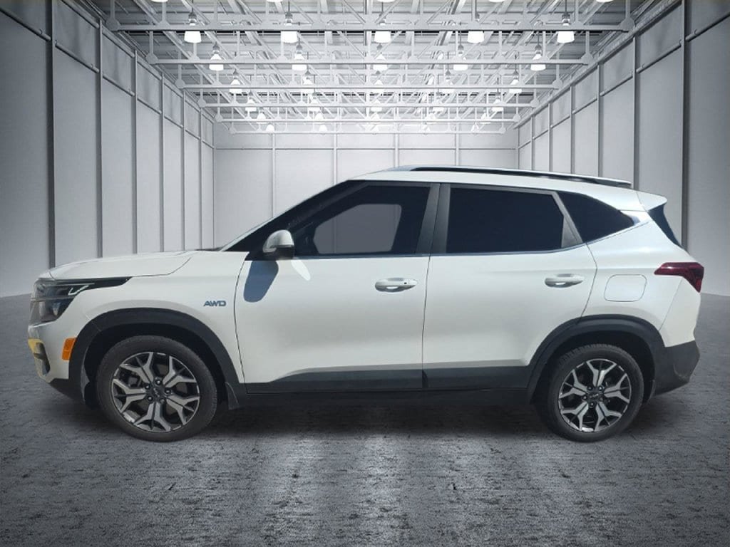 Used 2023 Kia Seltos EX AWD/4WD image 4