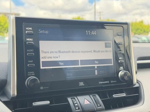 Used 2019 Toyota RAV4 Limited image 24