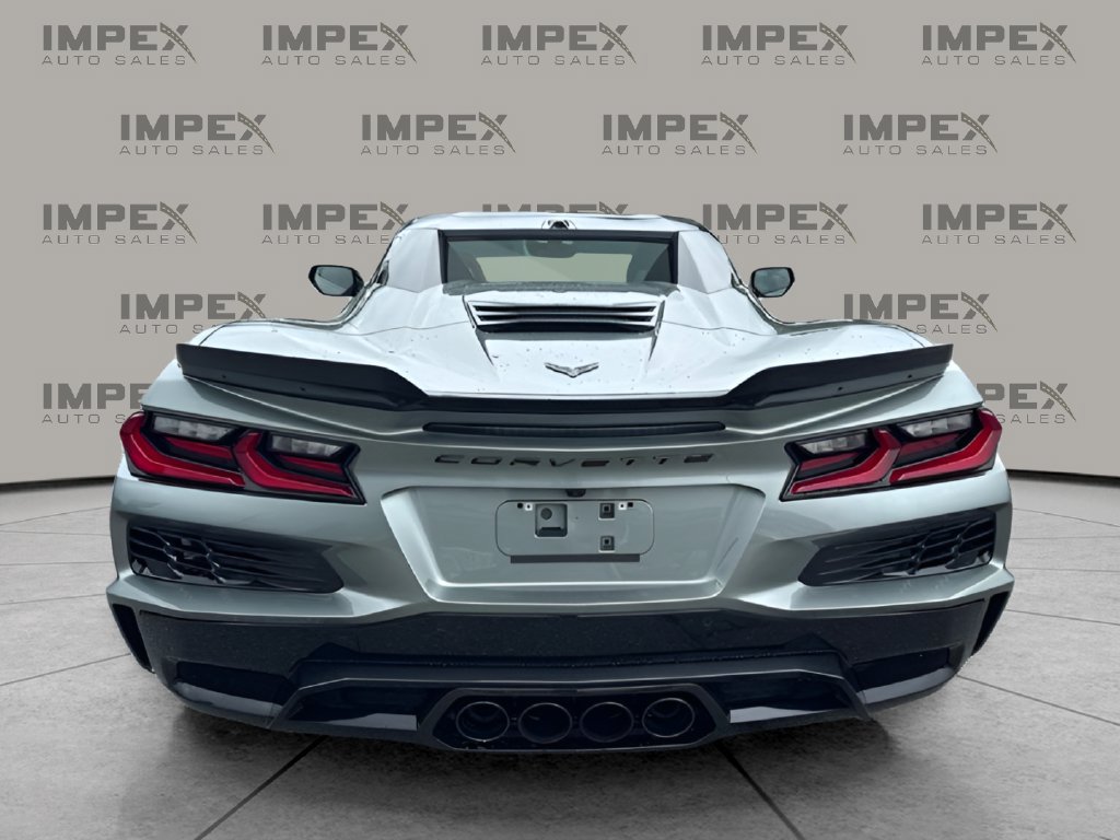 Used 2023 Chevrolet Corvette Z06 w/ Stealth Interior Trim Package RWD image 5