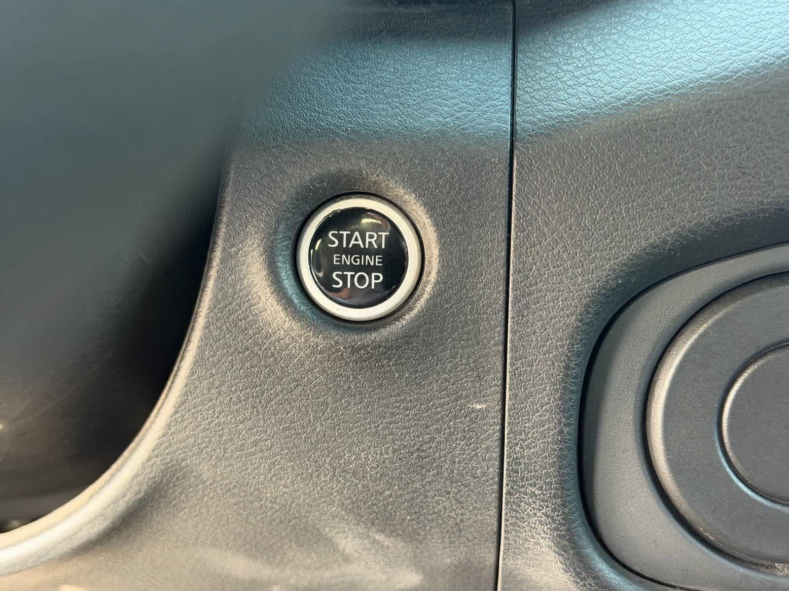 Certified 2023 Nissan Frontier SV w/ Midnight Edition Package RWD image 18