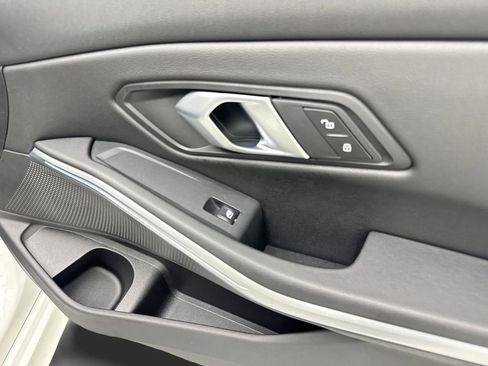 Used 2025 BMW 330i Sedan RWD image 49