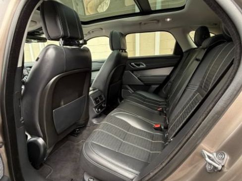 Used 2018 Land Rover Range Rover Velar AWD/4WD image 8