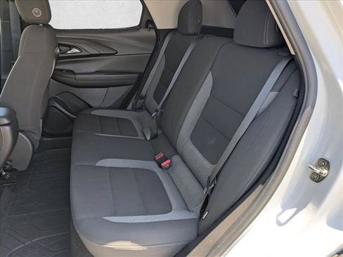 Used 2021 Chevrolet TrailBlazer LT FWD image 17