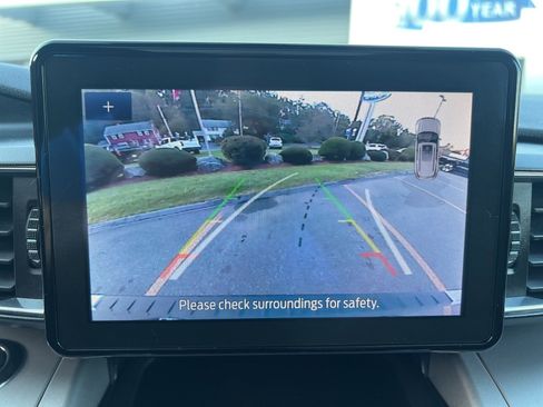 Used 2022 Ford Explorer XLT w/ Equipment Group 202A image 39