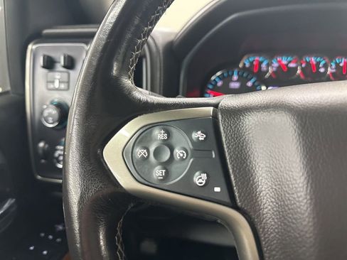 Used 2018 Chevrolet Silverado 1500 High Country image 34