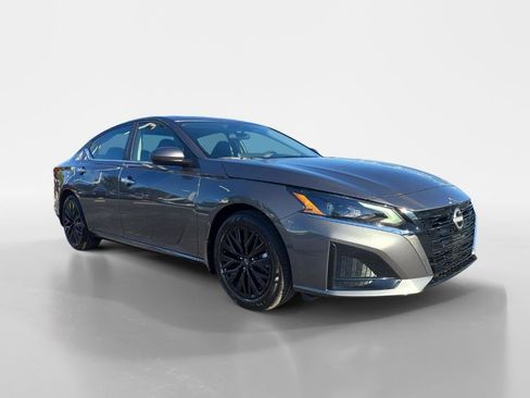 New 2025 Nissan Altima 2.5 SV w/ SV Special Edition Package image 8