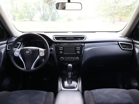 Used 2016 Nissan Rogue S AWD/4WD image 16