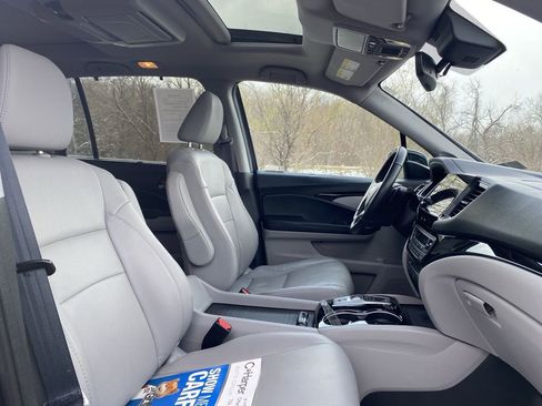 Used 2022 Honda Pilot Elite image 11