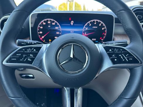 Certified 2025 Mercedes-Benz GLC 300 image 29