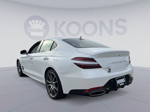 Used 2025 Genesis G70 2.5T image 4