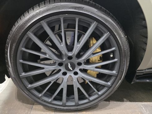 Used 2024 Aston Martin DBX 707 AWD/4WD image 4