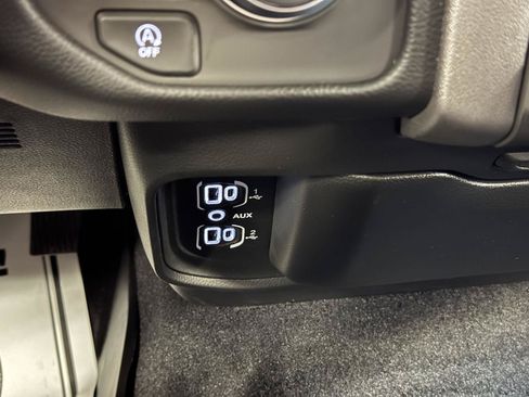New 2026 RAM 1500 Big Horn AWD/4WD image 14