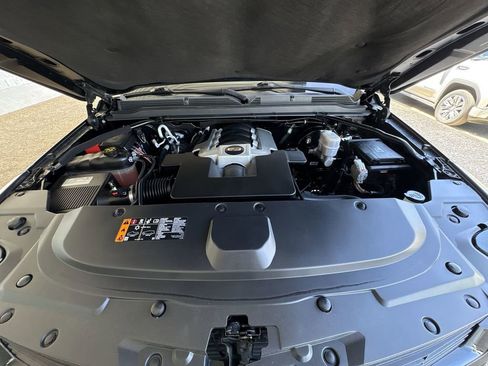 Certified 2020 Cadillac Escalade ESV Premium Luxury w/ Escalade Sport Edition AWD/4WD image 31