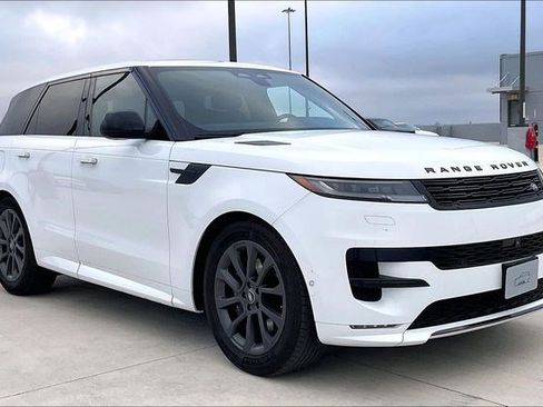 Used 2024 Land Rover Range Rover Sport Dynamic SE image 3