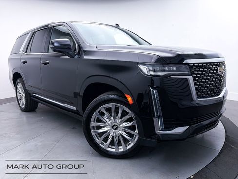 Used 2023 Cadillac Escalade Premium Luxury image 1