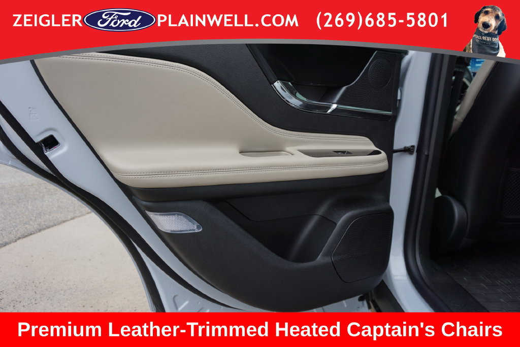 Used 2025 Lincoln Corsair Grand Touring AWD/4WD image 13