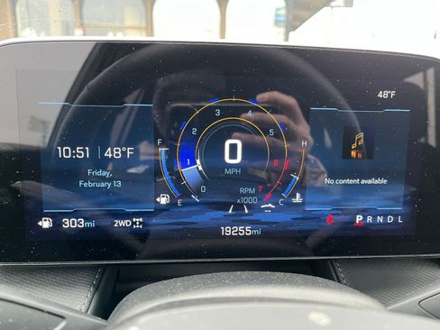 Used 2025 Chevrolet Equinox LT image 10