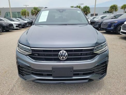 Used 2024 Volkswagen Tiguan SE R-Line AWD/4WD image 3