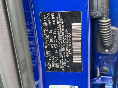 Used 2025 Hyundai Elantra Sport w/ Cargo Package FWD image 16