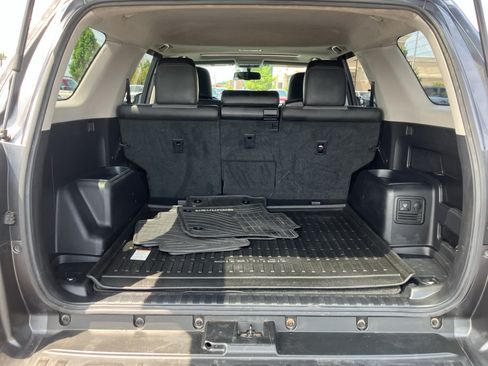 Used 2016 Toyota 4Runner SR5 Premium AWD/4WD image 31