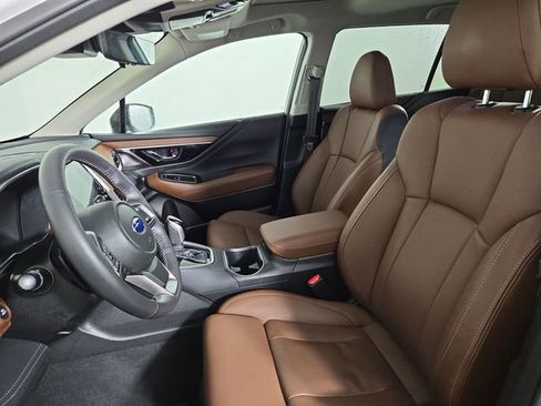 Used 2025 Subaru Outback Touring image 13