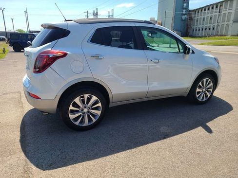 Used 2019 Buick Encore Preferred AWD/4WD image 6