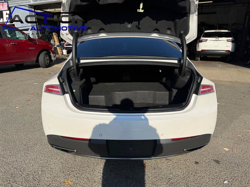 Used 2019 Lincoln MKZ Reserve FWD image 19