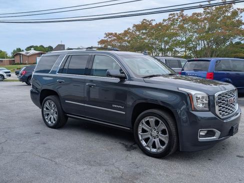 Used 2019 GMC Yukon Denali w/ Open Road Package AWD/4WD image 3