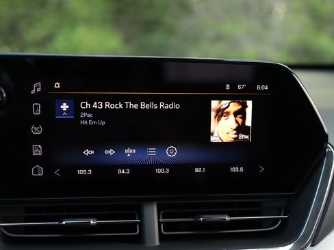 Used 2025 Chevrolet Trax LT FWD image 12