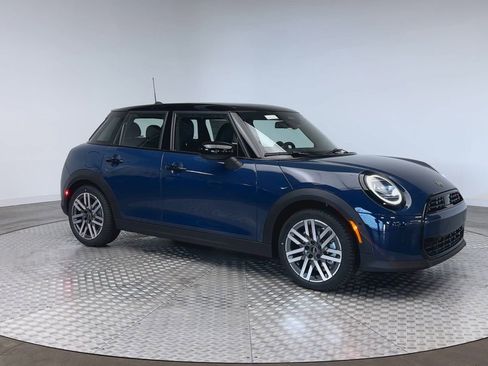New 2026 MINI Cooper S image 2