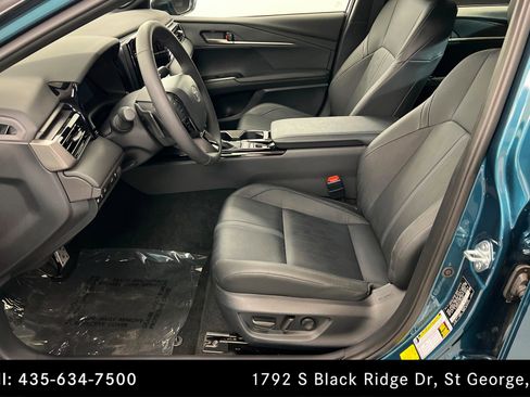 Used 2025 Toyota Camry XSE w/ Premium Package image 17