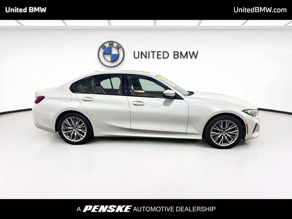 Used 2023 BMW 330i Sedan RWD image 4