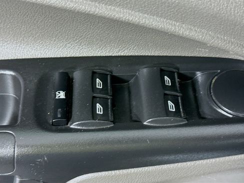 Used 2019 Ford Transit Connect XL image 23