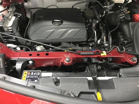 Used 2024 Buick Encore GX Avenir AWD/4WD image 11