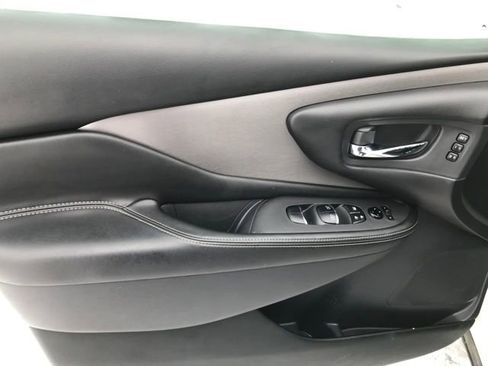 Used 2023 Nissan Murano SL image 17