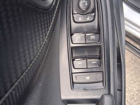 Used 2019 Subaru Crosstrek 2.0i Premium w/ Moonroof Package image 12