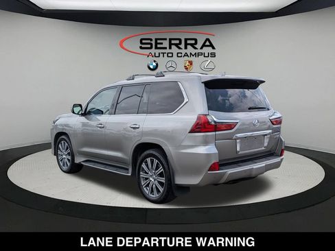 Used 2017 Lexus LX 570 4WD image 12