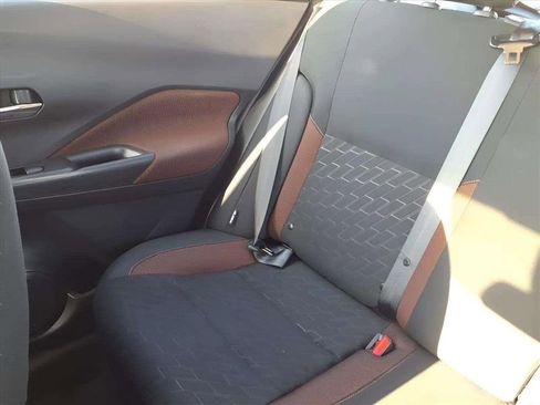 Used 2023 Nissan Kicks SR image 16