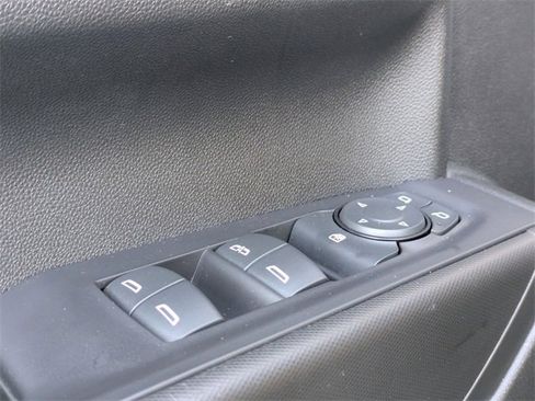 Used 2021 Chevrolet Silverado 1500 Custom image 10