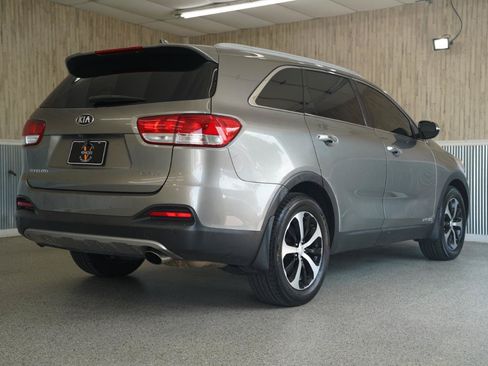Used 2016 Kia Sorento EX AWD/4WD image 10