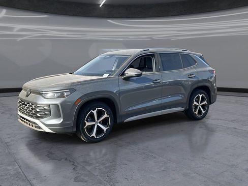 New 2026 Volkswagen Tiguan SE FWD image 3