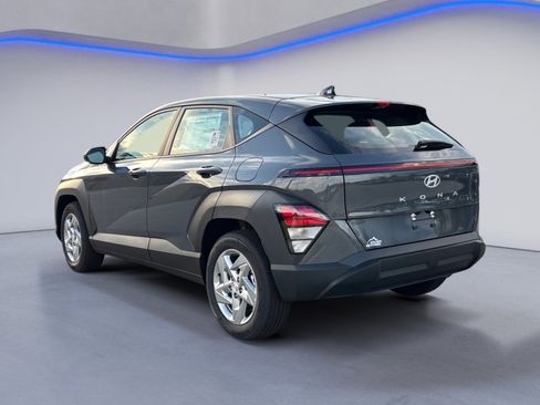 New 2026 Hyundai Kona SE image 6