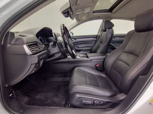 Used 2020 Honda Accord Touring image 22