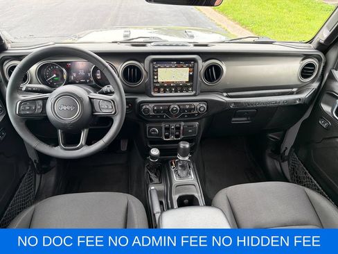 Used 2023 Jeep Wrangler Unlimited w/ Sun & Screen Package AWD/4WD image 14